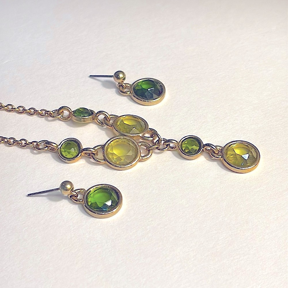 Vintage Liz&Co Green & Light Gold Lavalier Necklace & Post Earrings Matching Set